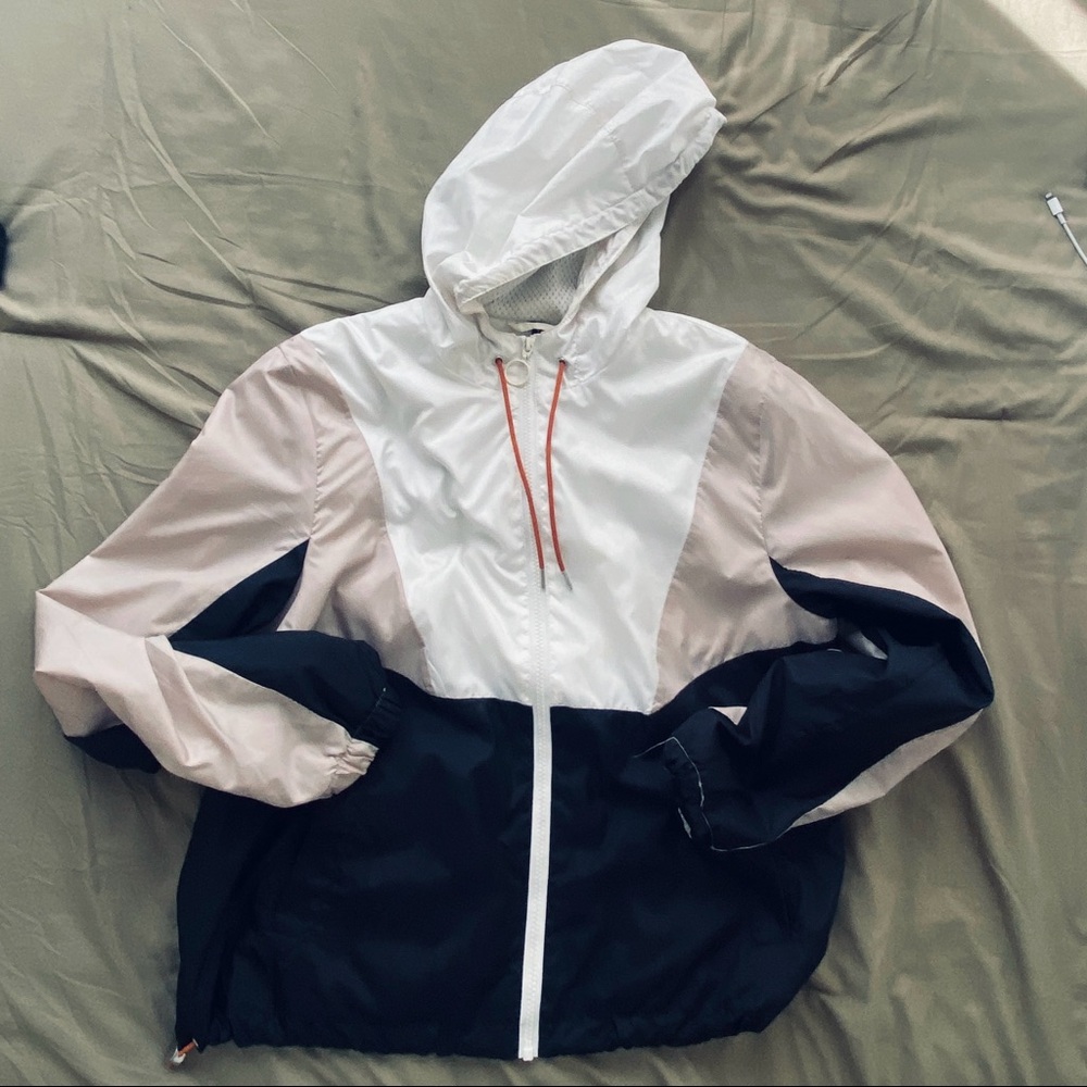 H&M windbreaker. Black and white. Size M woman